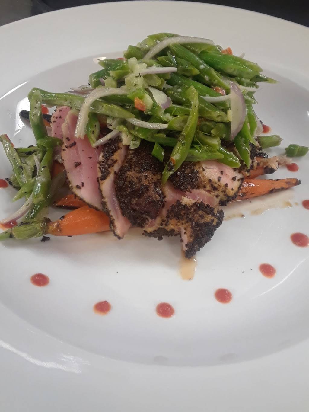 Twenty/20 Taphouse | restaurant | 4520 Everhard Rd NW, Canton, OH 44718, USA | 3308264120 OR +1 330-826-4120