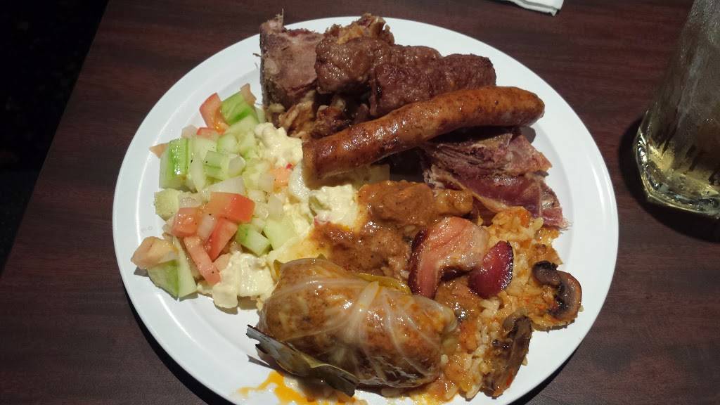 Dinos Italian Pizza & Italian Restaurant | restaurant | 7004 W Higgins Ave, Chicago, IL 60656, USA | 7737634077 OR +1 773-763-4077