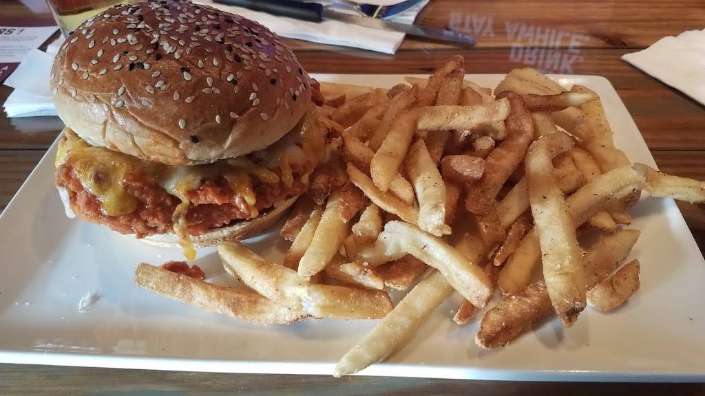 Millers Ale House | restaurant | Granite Run Mall Rd, Media, PA 19063, USA | 4844410037 OR +1 484-441-0037