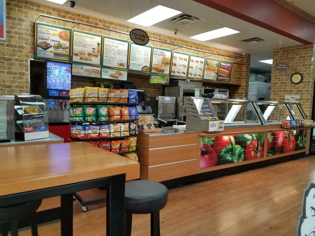Subway Restaurants | restaurant | 930 East Mount Prospect Plaza, Mt Prospect, IL 60056, USA | 8472537991 OR +1 847-253-7991