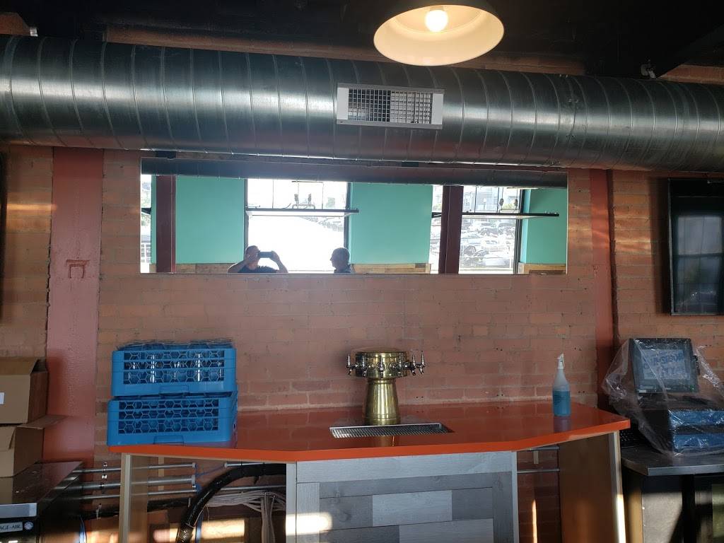 The Shipyards | restaurant | 500 Shipyard Way, Lorain, OH 44052, USA | 4402308481 OR +1 440-230-8481