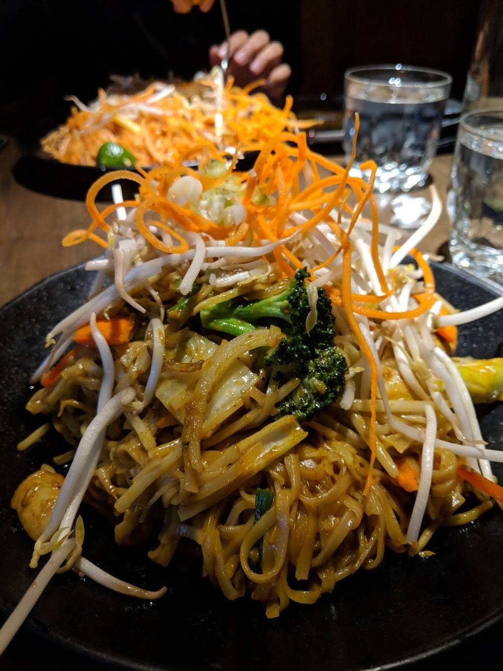 Lime Asian Kitchen | restaurant | 3243 Yonge St, Toronto, ON M4N 2L5, Canada | 6473445463 OR +1 647-344-5463