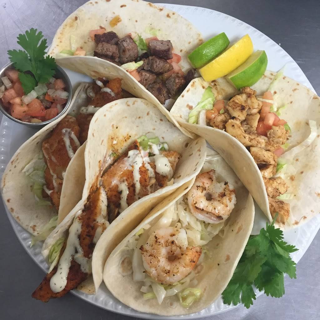 Fairways and Greens Restaurant | restaurant | 2052 Country Club Rd, Lincolnton, NC 28092, USA | 7047324662 OR +1 704-732-4662