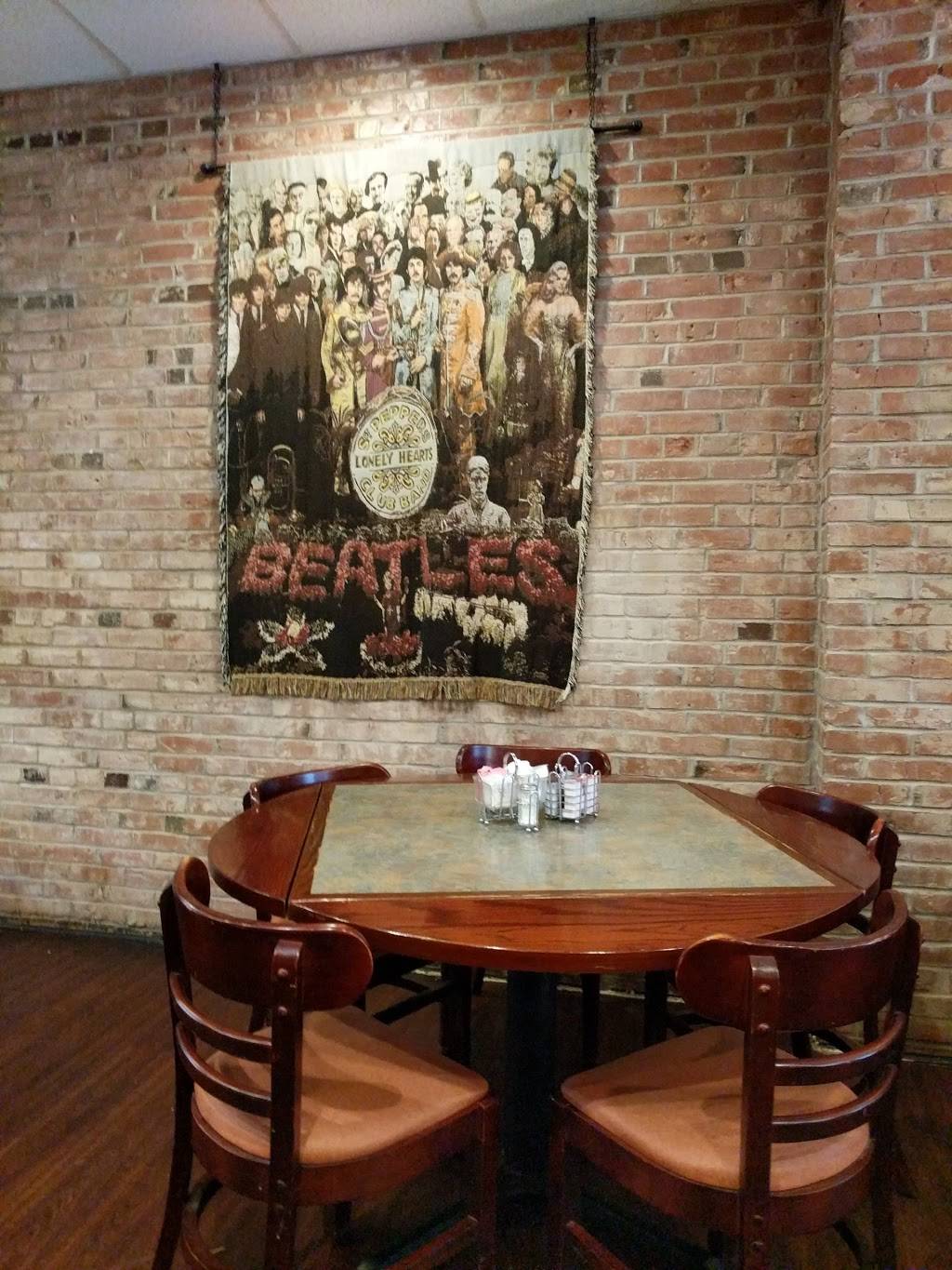 Sgt. Peppers Cafe | cafe | 218 N Main St, Edwardsville, IL 62025, USA | 6186921345 OR +1 618-692-1345