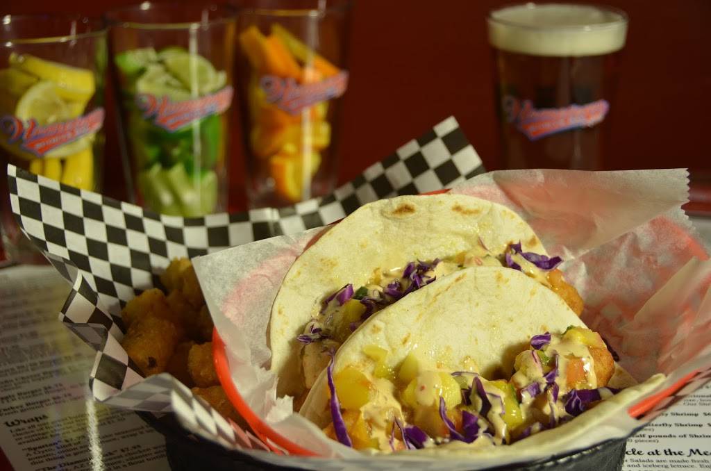 Hometown Sports Bar & Grill | restaurant | 241 E Lincoln Hwy, DeKalb, IL 60115, USA | 8152173325 OR +1 815-217-3325