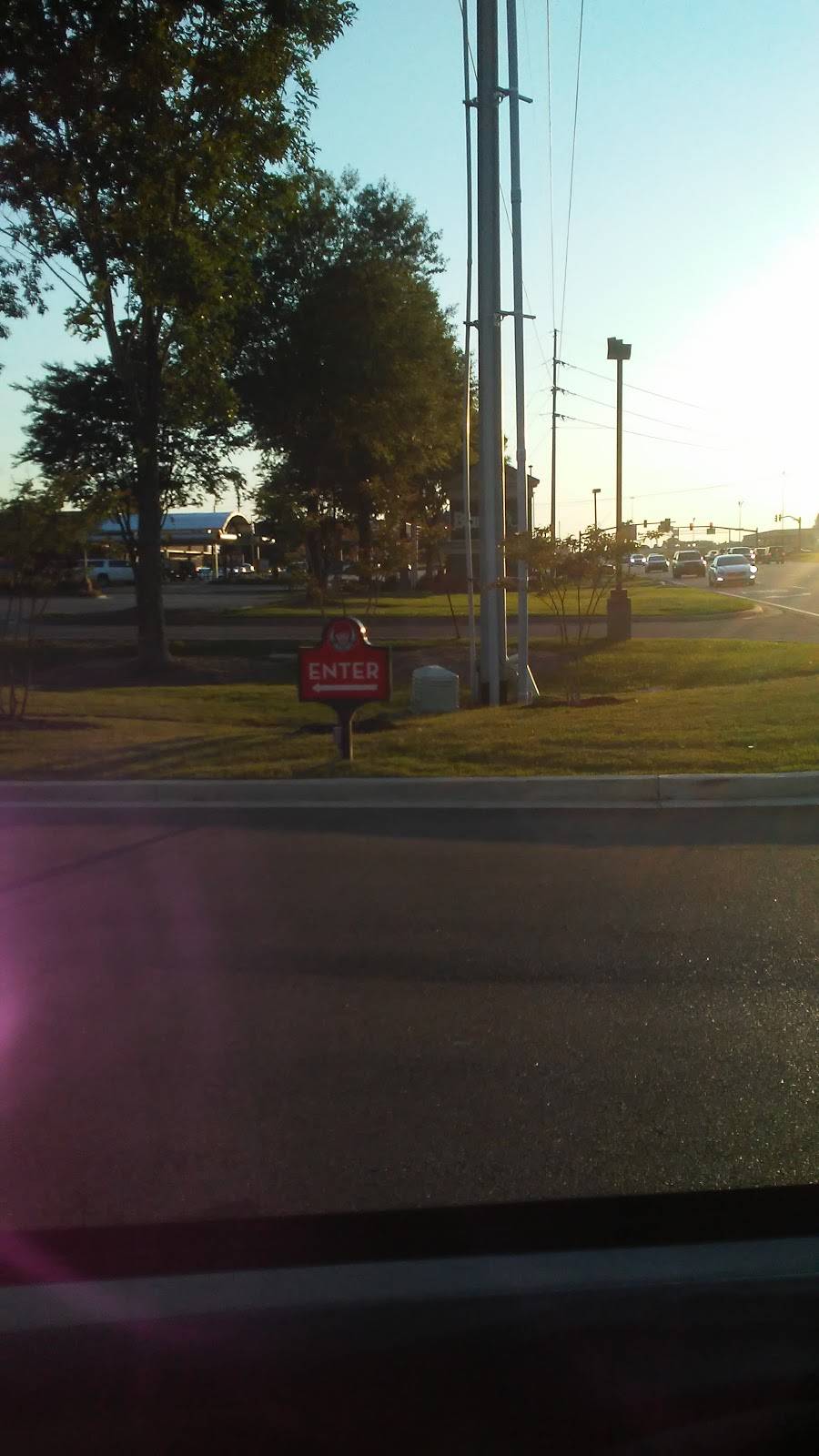 Wendys | restaurant | 1251 Gluckstadt Rd, Madison, MS 39110, USA | 6014310167 OR +1 601-431-0167