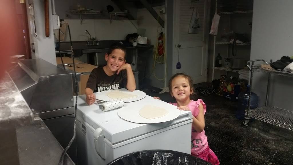 The Pizza Joint and More | restaurant | 311 W Depot St, Antioch, IL 60002, USA | 8473957662 OR +1 847-395-7662