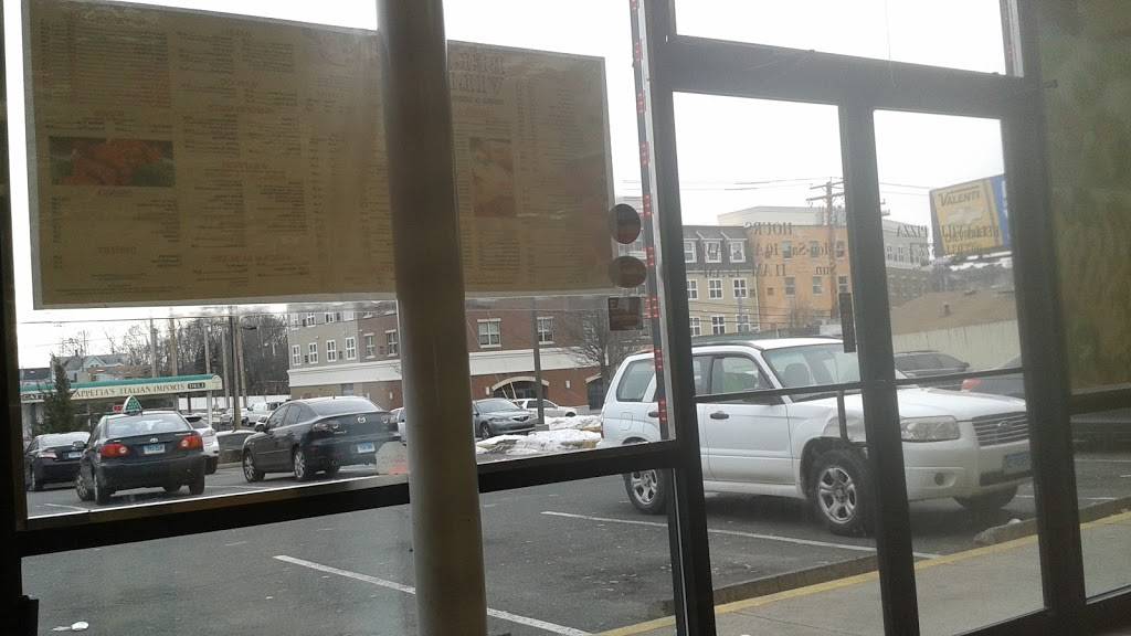 Bella Villa Pizza | meal delivery | 163 Boston Post Rd, West Haven, CT 06516, USA | 2039345577 OR +1 203-934-5577