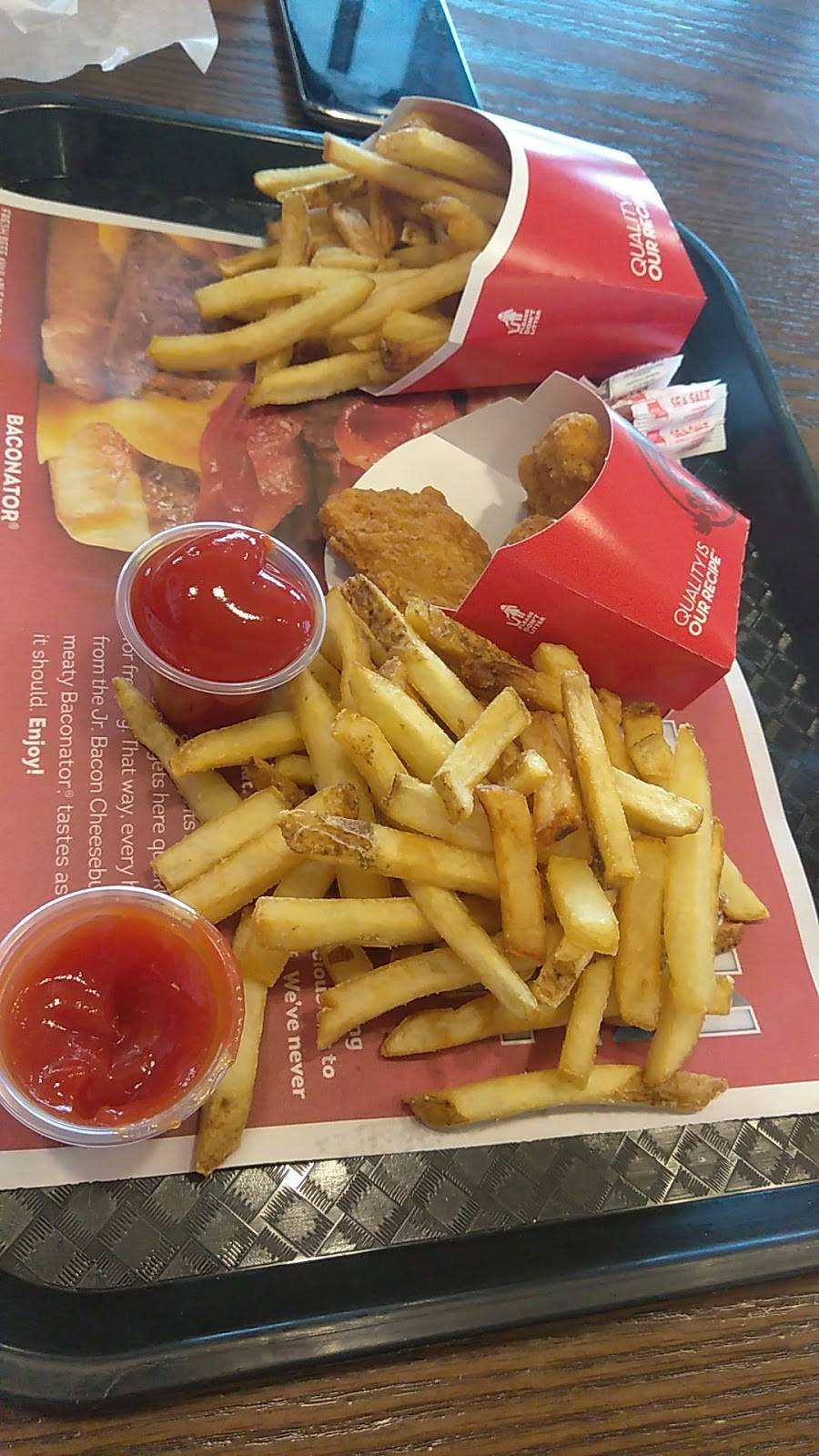 Wendys | restaurant | 3302 N Fourth St, Longview, TX 75605, USA | 9036639330 OR +1 903-663-9330