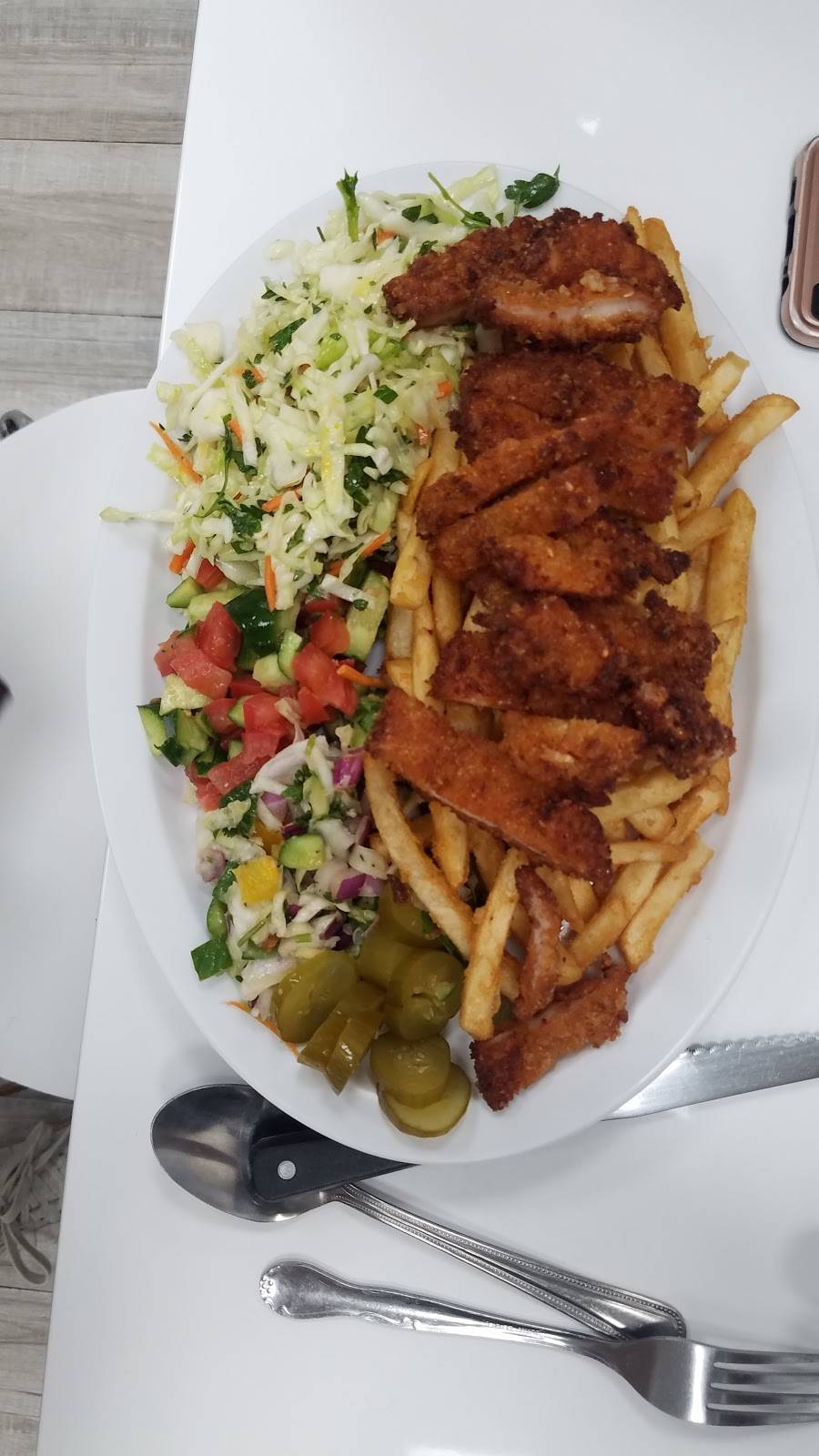 The Grill Spot | restaurant | 3904, 17334 Ventura Blvd, Encino, CA 91316, USA | 8189452626 OR +1 818-945-2626