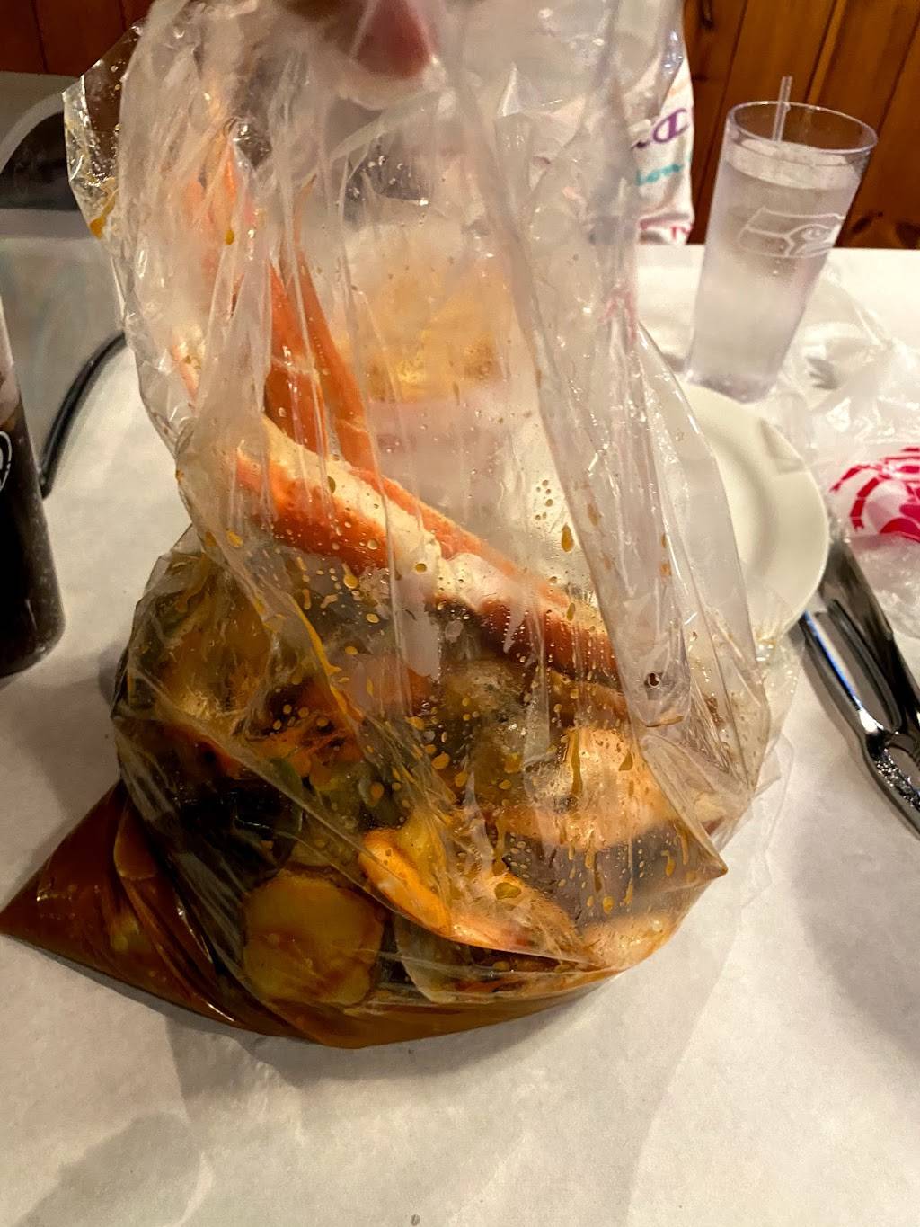 Crab Season | restaurant | 3303 156th Ave SE, Bellevue, WA 98007, USA | 4256416666 OR +1 425-641-6666