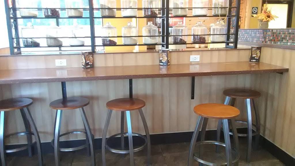 Popeyes Louisiana Kitchen | restaurant | 3349 M.L.K. Jr Dr SW, Atlanta, GA 30331, USA | 4708234811 OR +1 470-823-4811