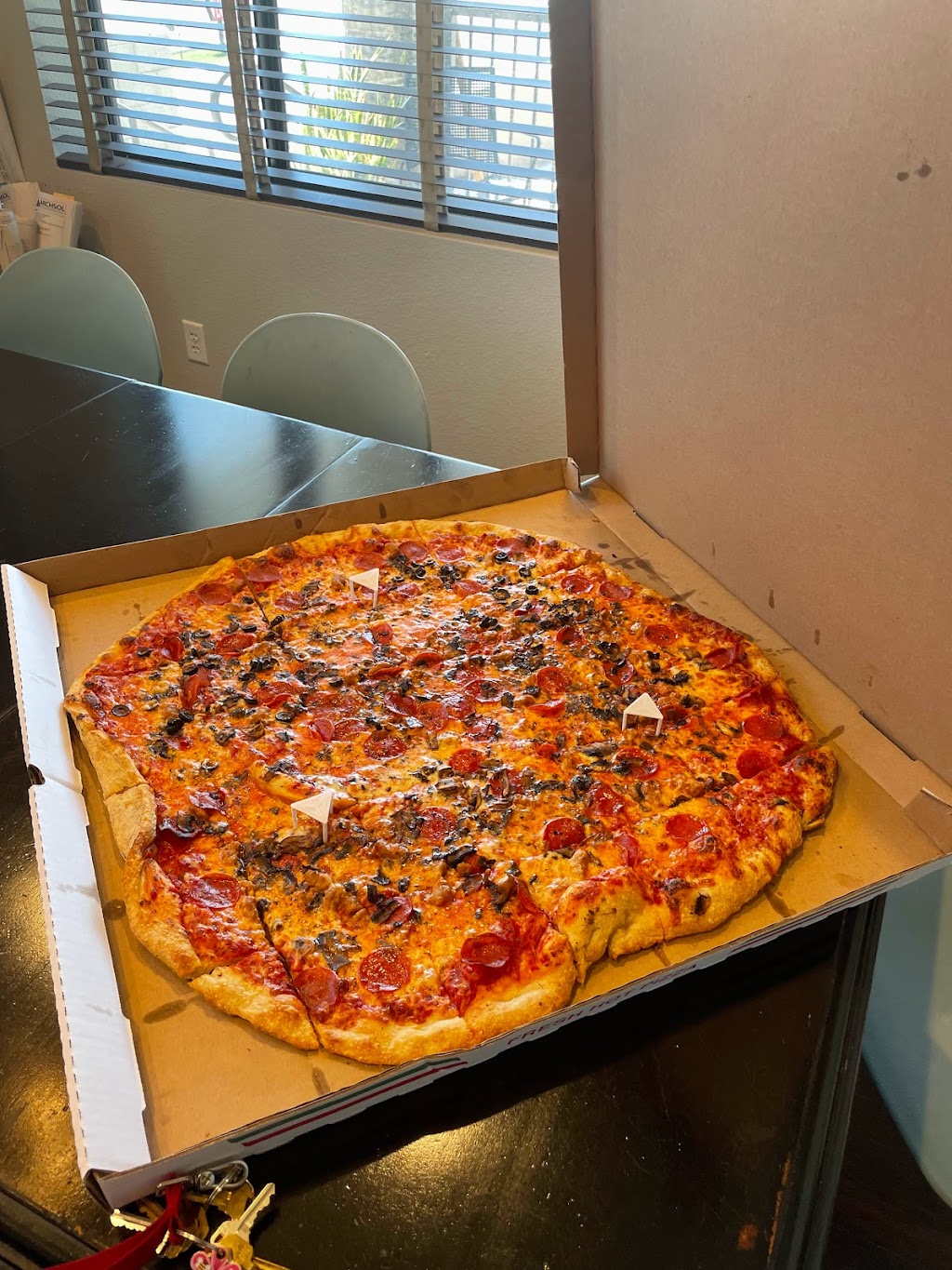 Ronnies Pizza | restaurant | 2059 S Avenue A, Yuma, AZ 85364, USA | 9287826842 OR +1 928-782-6842