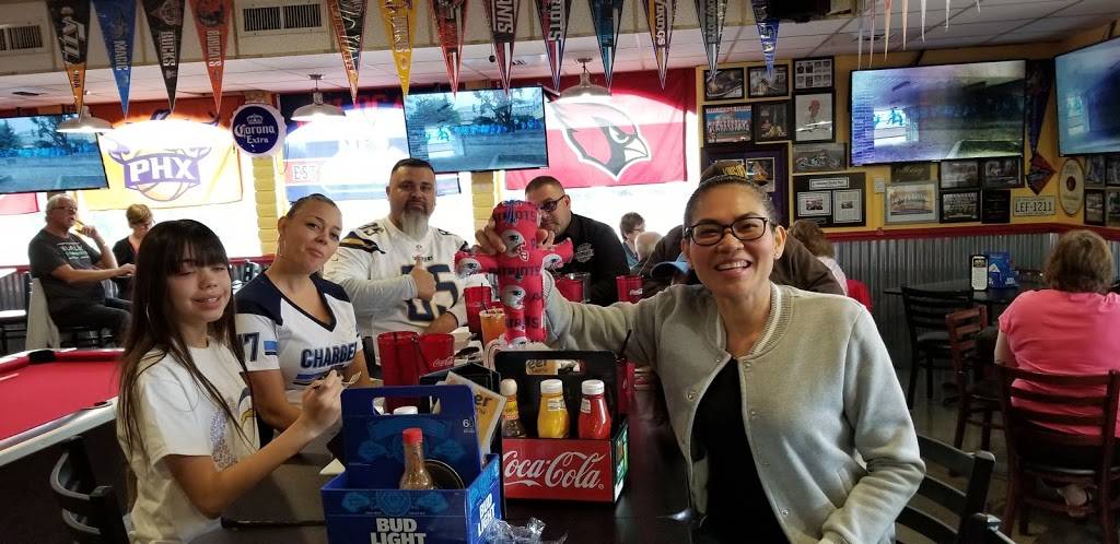 Putneys Pitstop Sports Bar and Grill | night club | 6090 N Oracle Rd, Tucson, AZ 85704, USA | 5205751767 OR +1 520-575-1767