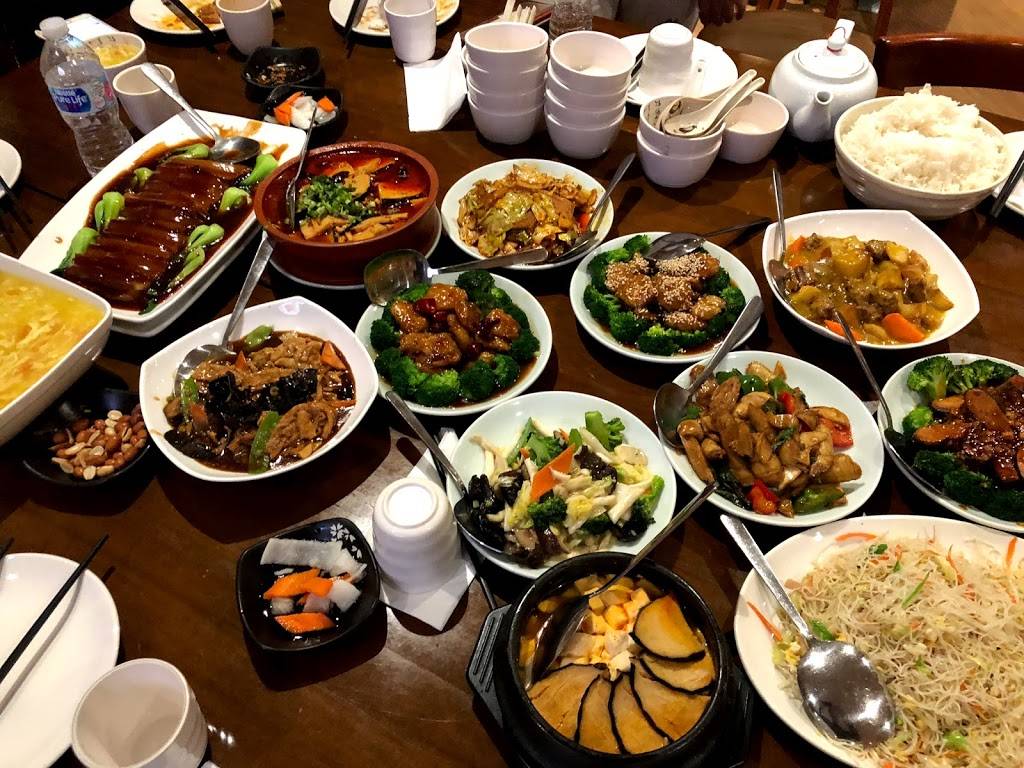 Lucky | restaurant | 5101 8th Ave, Brooklyn, NY 11220, USA | 7188710399 OR +1 718-871-0399