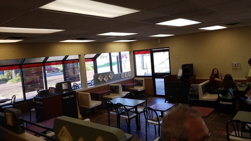 Burger King | restaurant | 1945 S Range, Colby, KS 67701, USA | 7853713012 OR +1 785-371-3012
