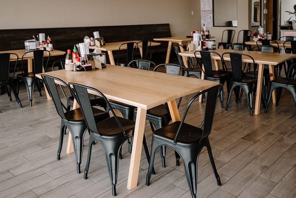 The Pho Spoon | restaurant | 9360 N Sam Houston Pkwy E #400, Humble, TX 77396, USA | 2817410277 OR +1 281-741-0277