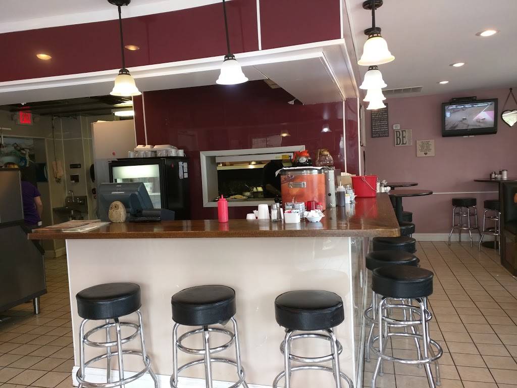 Grannys Pancake Cottage | restaurant | 5460 Main St, Stephens City, VA 22655, USA | 5405082434 OR +1 540-508-2434