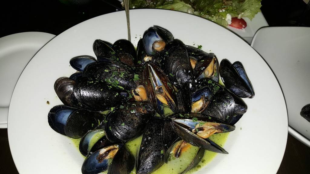 Acacia mid-town | restaurant | 2601 W Cary St, Richmond, VA 23220, USA | 8045620138 OR +1 804-562-0138