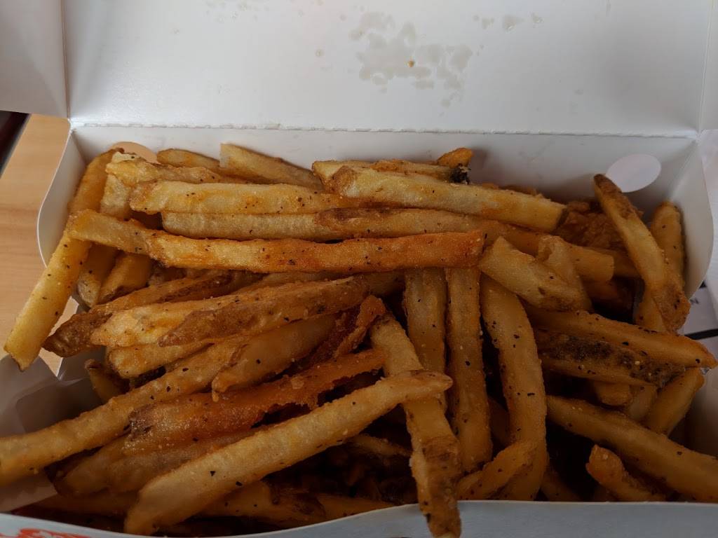 Popeyes Louisiana Kitchen | restaurant | 3225 N 5th Street Hwy, Reading, PA 19605, USA | 6103965550 OR +1 610-396-5550