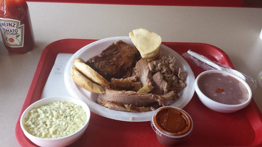 Tops Bar-B-Q | restaurant | 6130 Macon Rd, Memphis, TN 38134, USA | 9013710580 OR +1 901-371-0580