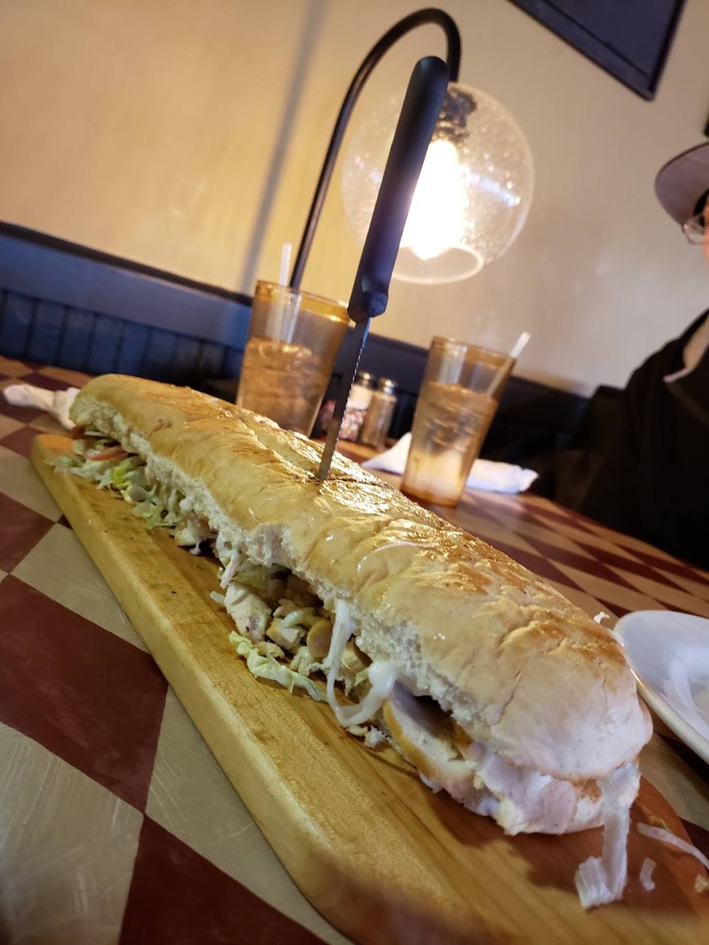 Dalionos | restaurant | 3150 Gratiot Blvd, Marysville, MI 48040, USA | 8103644466 OR +1 810-364-4466