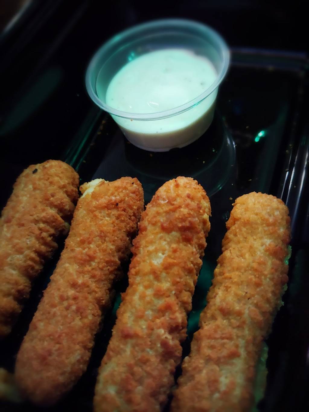 Hatter Sports Lounge | restaurant | 842 E New York Ave, DeLand, FL 32724, USA | 3863377756 OR +1 386-337-7756