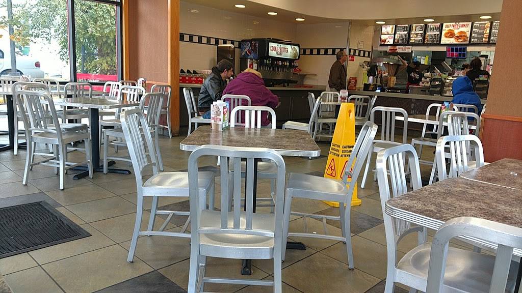 Arbys | meal takeaway | 502 N Maguire St, Warrensburg, MO 64093, USA | 6607477944 OR +1 660-747-7944