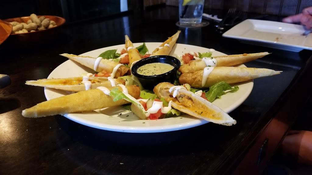 LongHorn Steakhouse | meal takeaway | 15531 South La Grange Road, Orland Park, IL 60462, USA | 7084032206 OR +1 708-403-2206