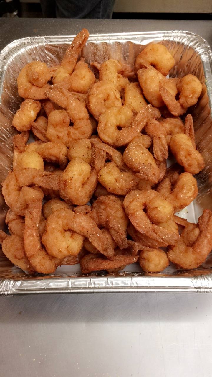 Wingz It Iz | meal takeaway | 9106 S Stony Island Ave, Chicago, IL 60617, USA | 7737348750 OR +1 773-734-8750