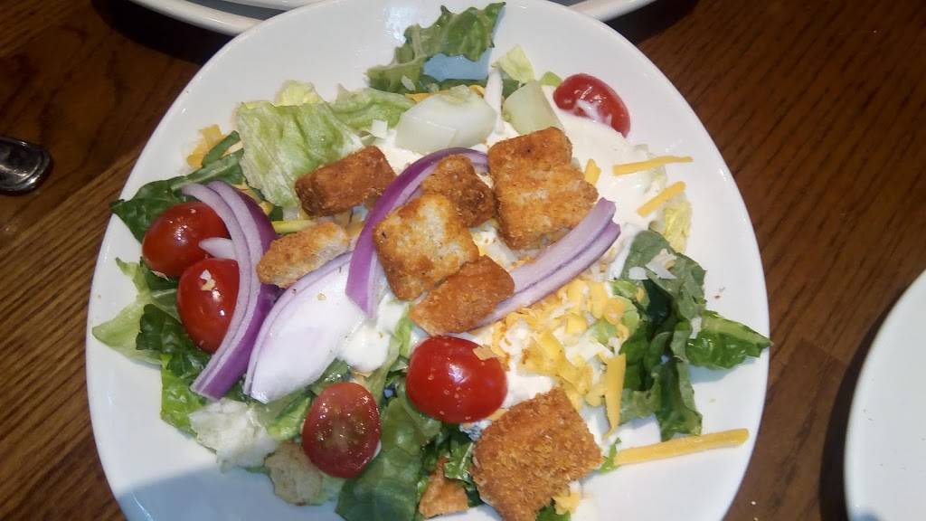 Outback Steakhouse | restaurant | 6091 Oxon Hill Rd, Oxon Hill, MD 20745, USA | 3018394300 OR +1 301-839-4300