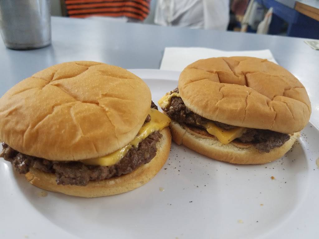 Charlies Hamburgers | restaurant | 237 East MacDade Boulevard, Folsom, PA 19033, USA | 6104614228 OR +1 610-461-4228