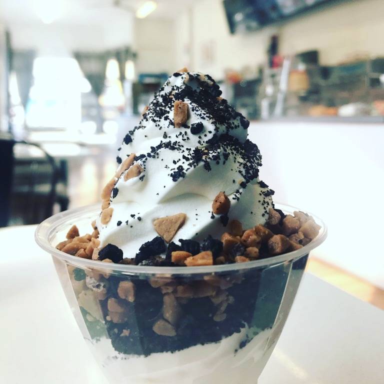 BJs Dairy Bar & Eatery | restaurant | 24 Ontario Rd, Mitchell, ON N0K 1N0, Canada | 5193484440 OR +1 519-348-4440