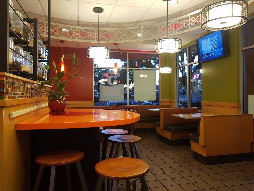 Popeyes Louisiana Kitchen | restaurant | 3080 E 9th St, Oakland, CA 94601, USA | 5106890120 OR +1 510-689-0120