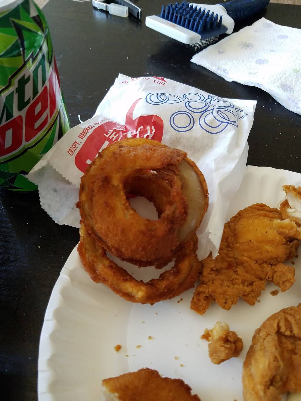 Sonic Drive-In | restaurant | 8245 Highland Pointe Dr, West Chester Township, OH 45069, USA | 5137797700 OR +1 513-779-7700