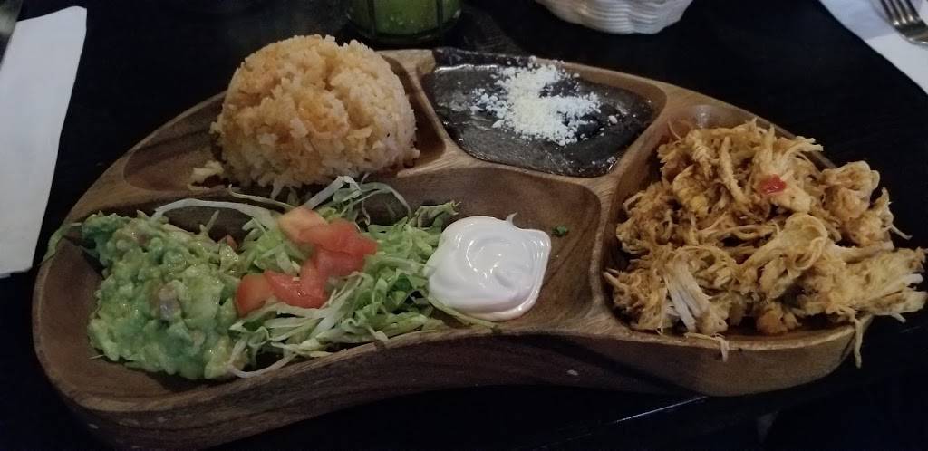 New Mexico Place | restaurant | 189 Graham Ave, Brooklyn, NY 11206, USA | 7183024573 OR +1 718-302-4573