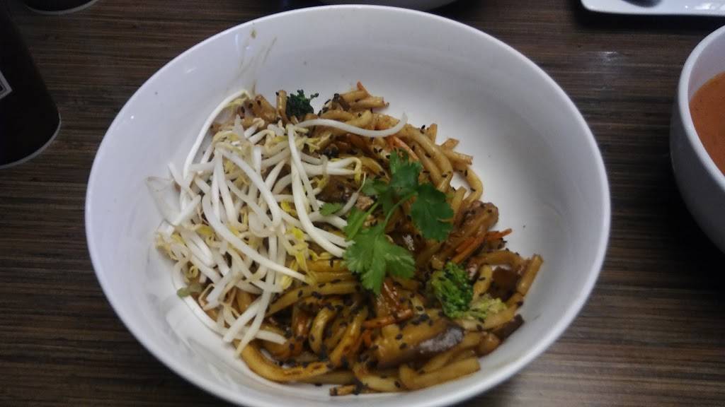 Noodles and Company | restaurant | 8926 J M Keynes Dr, Charlotte, NC 28262, USA | 7045490188 OR +1 704-549-0188