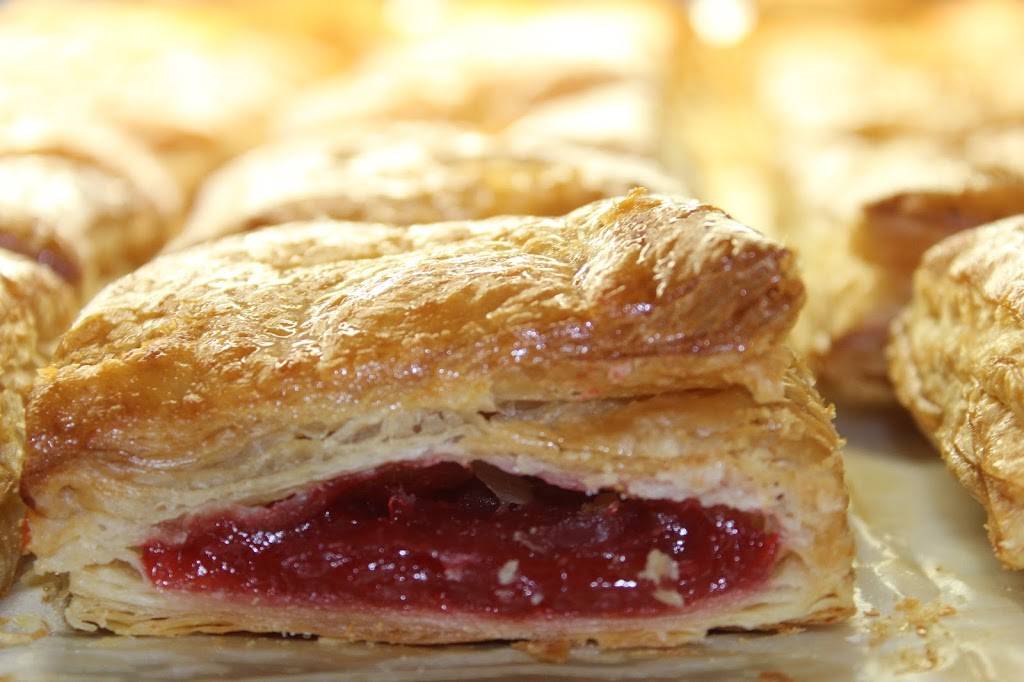 Legacy Cuban Bakery & Café | restaurant | 3660 Davie Rd, Davie, FL 33314, USA | 9545305403 OR +1 954-530-5403