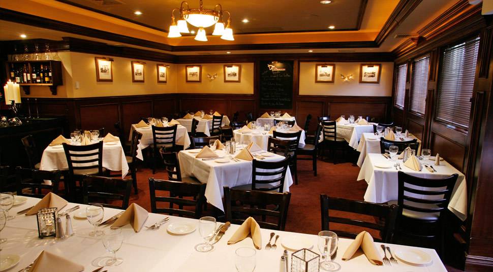 The Clubhouse Restaurant | restaurant | 320 W Jericho Turnpike, Huntington, NY 11743, USA | 6314231155 OR +1 631-423-1155
