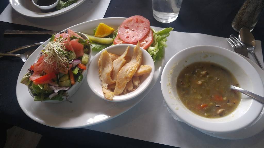 Beacon Restaurant | restaurant | 146 45th St N, Wasaga Beach, ON L9Z 1Z2, Canada | 7054294433 OR +1 705-429-4433