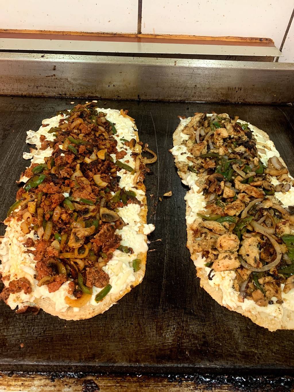 Tacos El Chuleton | restaurant | 2399 Grand Concourse store, The Bronx, NY 10468, USA | 7186765880 OR +1 718-676-5880