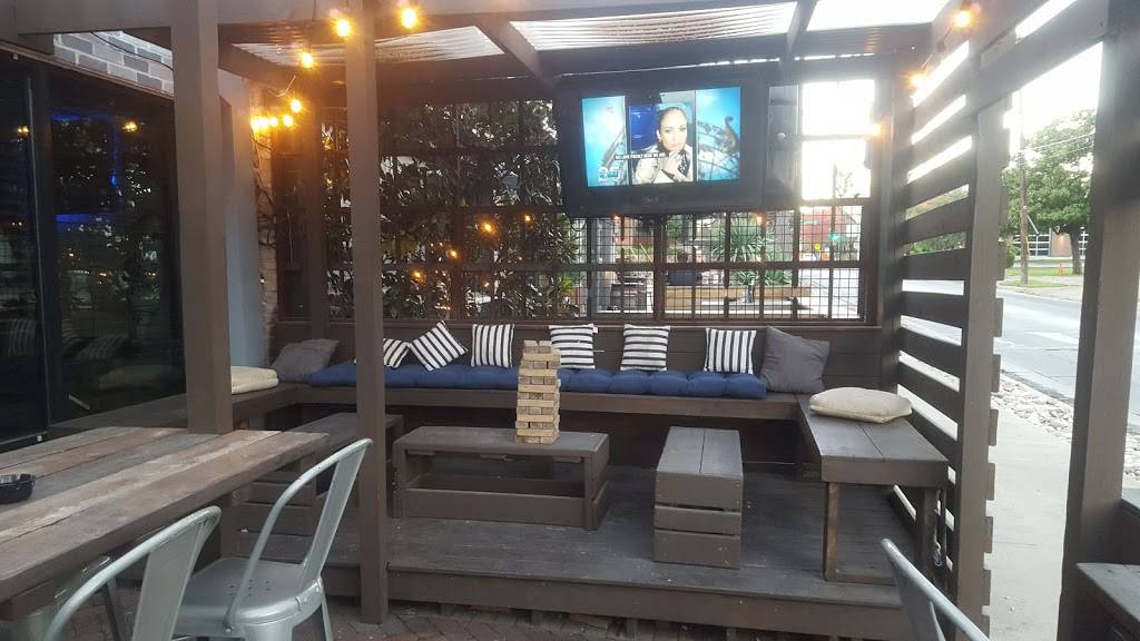 Hideaway on Henderson | restaurant | 2405 N Henderson Ave, Dallas, TX 75206, USA | 9726853440 OR +1 972-685-3440