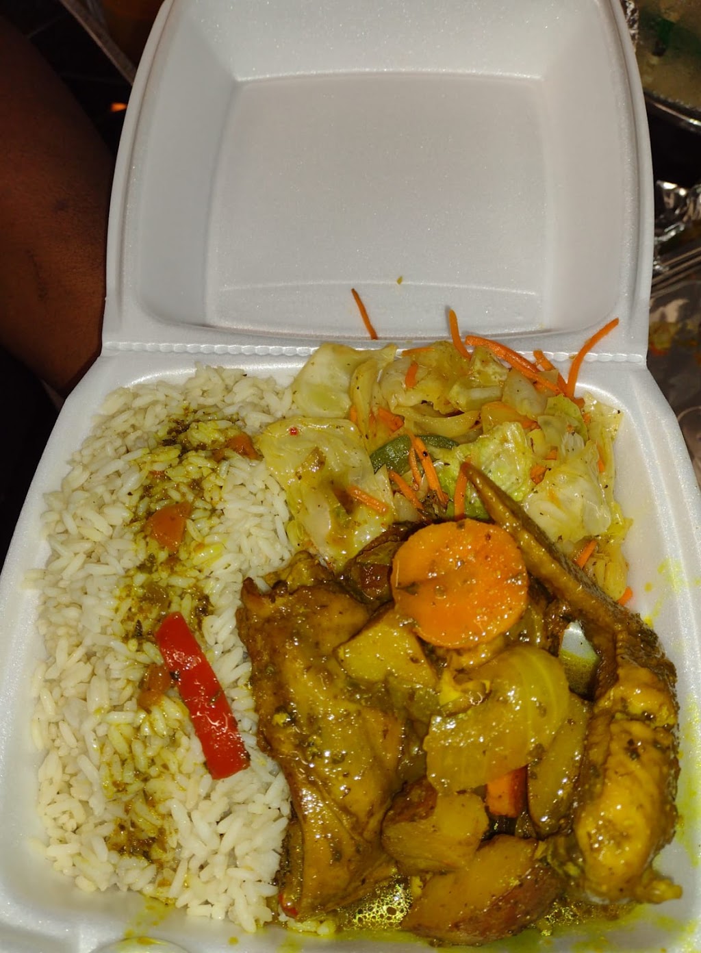 Caribbean Fusion Kitchen | restaurant | 9802 Liberty Rd, Randallstown, MD 21133, USA | 4434319394 OR +1 443-431-9394