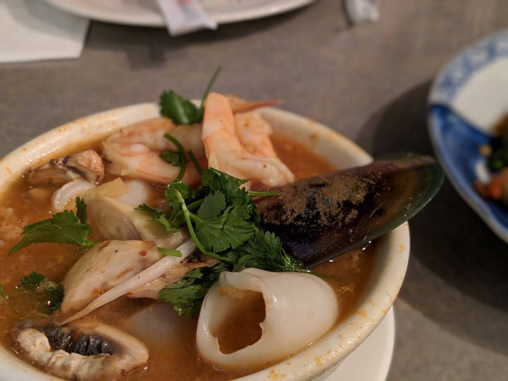 Phuket Thai Restaurant | restaurant | 901 N Pacific Coast Hwy #100, Redondo Beach, CA 90277, USA | 3103749598 OR +1 310-374-9598