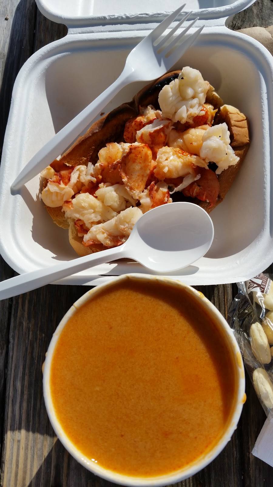 Menemsha Fish Market | meal takeaway | 54 Basin Rd, Chilmark, MA 02535, USA | 5086452282 OR +1 508-645-2282