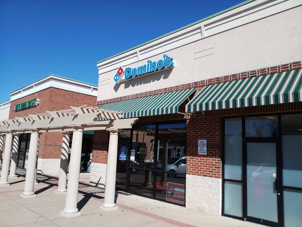 Dominos Pizza | meal delivery | 43073 Peacock Market Plaza, Chantilly, VA 20152, USA | 7033279999 OR +1 703-327-9999