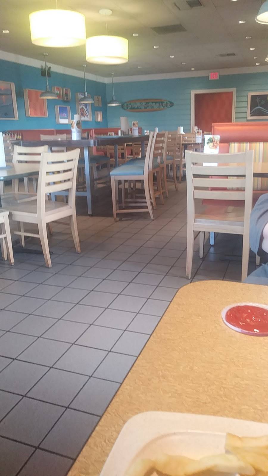 Captain Ds | restaurant | 2710 Woodward Ave, Muscle Shoals, AL 35661, USA | 2563816300 OR +1 256-381-6300