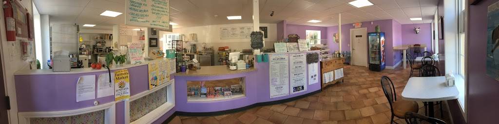 Cows Rock Ice Cream | cafe | 5 Johnson St, North Andover, MA 01845, USA | 9786867625 OR +1 978-686-7625