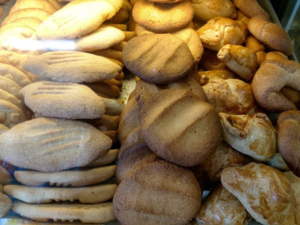 La Usuluteca | restaurant | 4014 W Washington Blvd, Los Angeles, CA 90018, USA | 3237332044 OR +1 323-733-2044