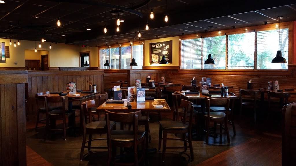 Outback Steakhouse | restaurant | 27230 Bay Landing Dr, Bonita Springs, FL 34135, USA | 2399483575 OR +1 239-948-3575